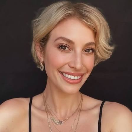 Portrait of Sarah Uslan